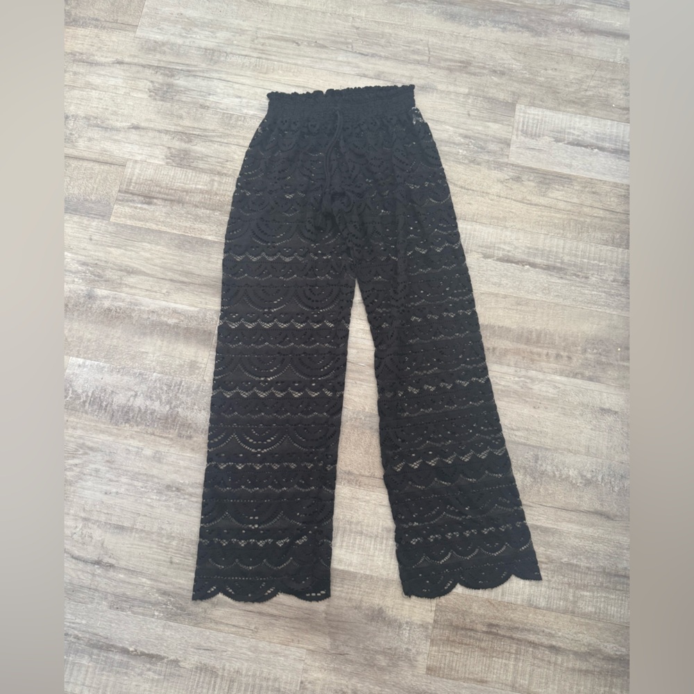 Earth Black Textured Lace Pants